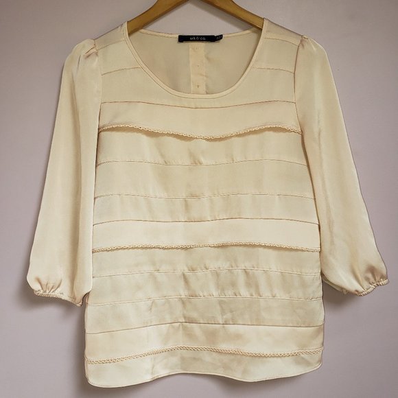 Ark & Co Women's Size Medium Beige Top - Pre-Worn - Picture 1 of 7